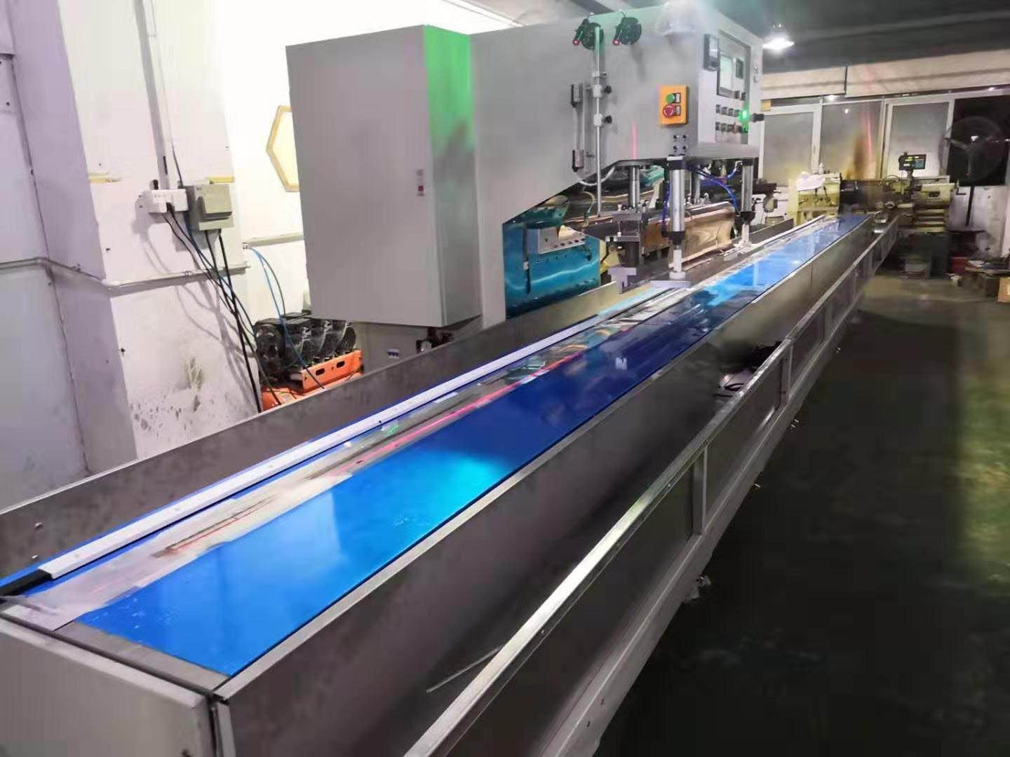 Auto Steps High Frequency Car Curtain Welding Machine For Car Cover Curtain High Frequency Welding of Canvas_Tarpaulin Curtains