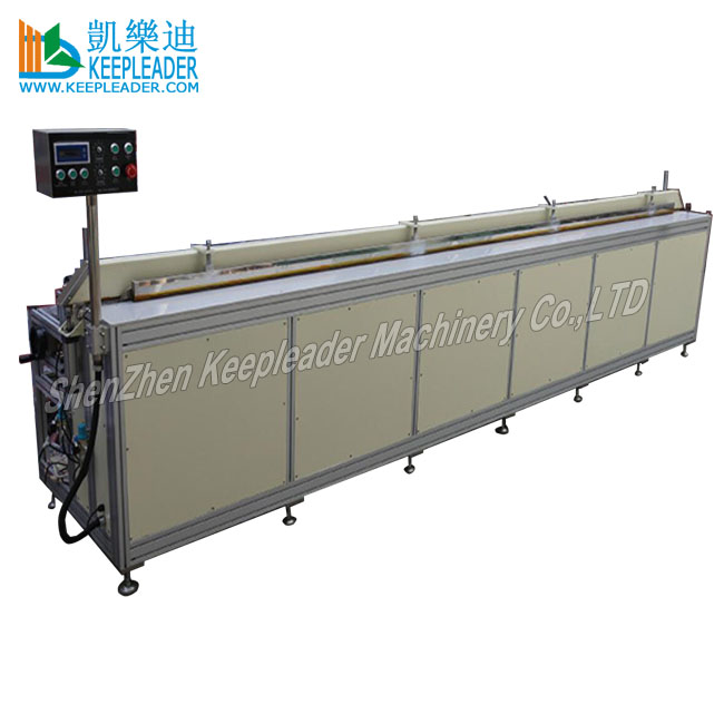 Sunscreen roller blinds cutting machine